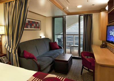 Deluxe Oceanview with Navigator's Verandah disney-cruise-line-disney-dream-7a-foto-01