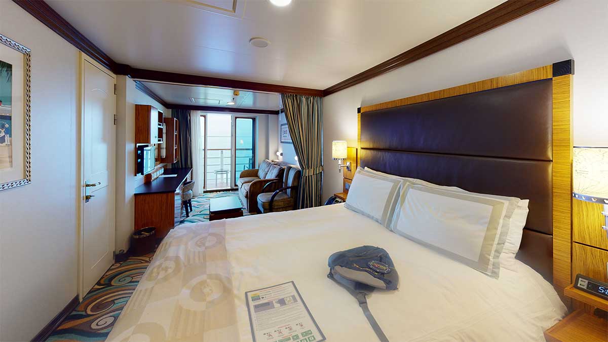 Concierge Family Verandah disney-cruise-line-disney-dream-concierge-3a