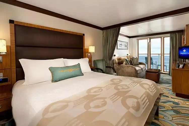 disney-cruise-line-disney-wonder-consierge-3a.webp