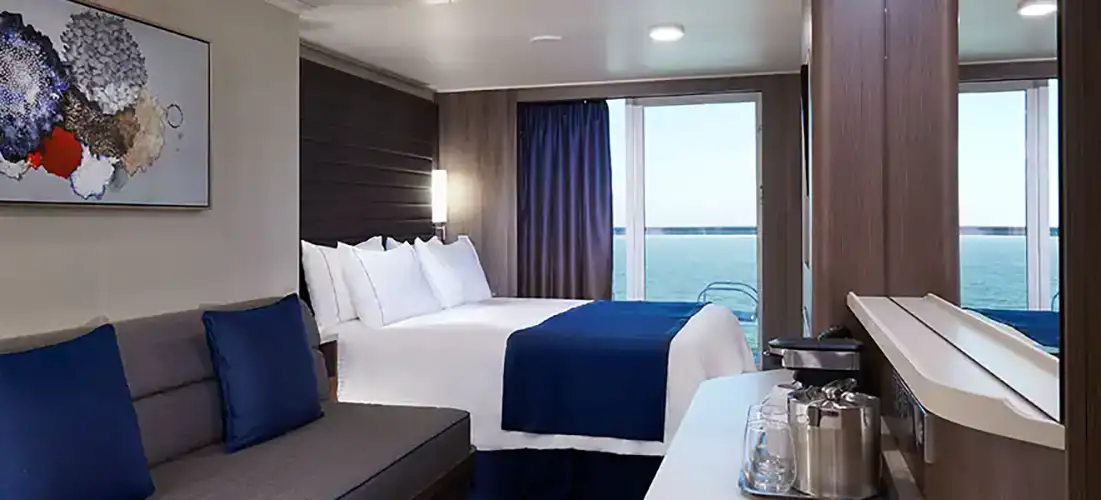 Club Balcony Suite Familiare norwegian-cruise-line-norwegian-bliss-m4-m6-m9.webp