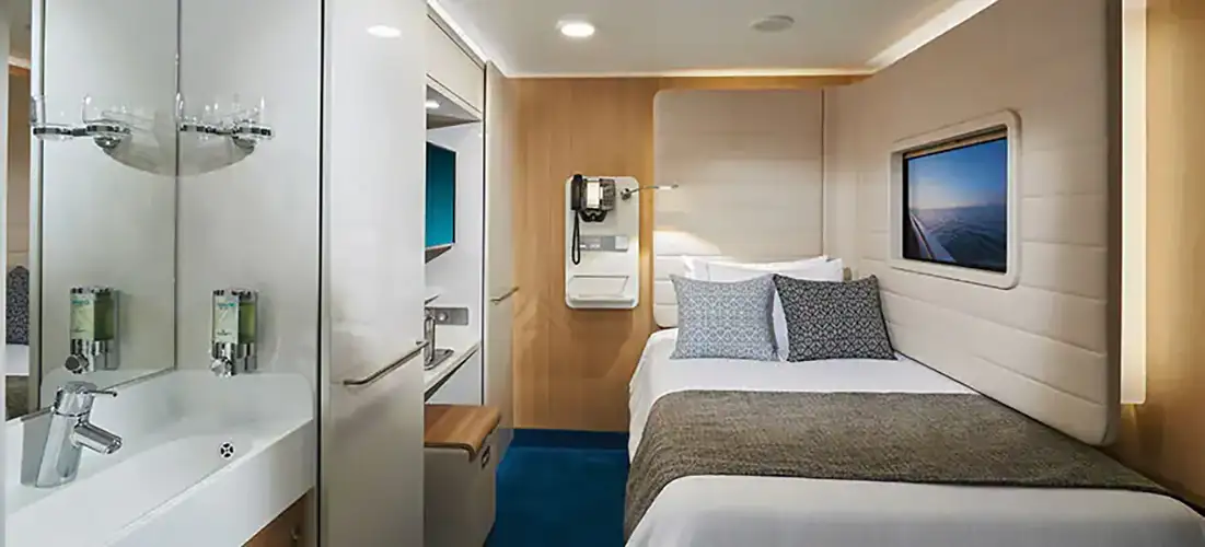 Studio Interior norwegian-cruise-line-norwegian-bliss-t1.webp