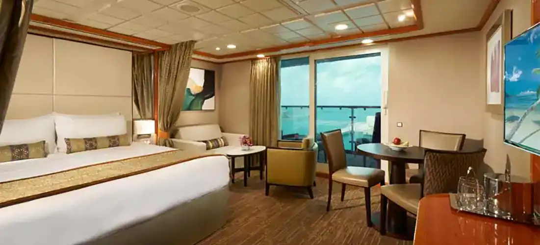 norwegian-cruise-line-norwegian-dawn-suite-sf.webp