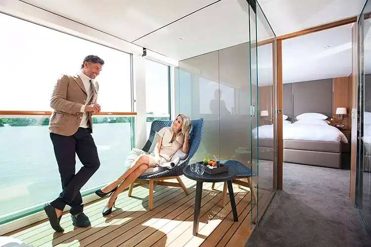 Royal Owner's Suite scenic-scenic-diamond-ro.webp