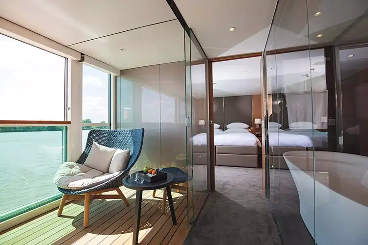 Royal Owner's Suite scenic-scenic-jewel-ro.webp