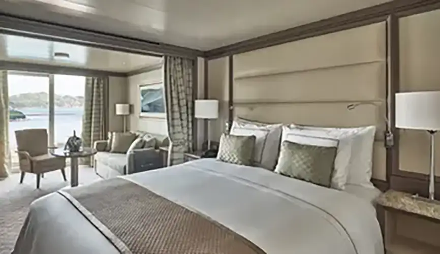 Deluxe Veranda Cabin with Horizon Balcony silversea-silver-moon-deluxe-veranda.webp