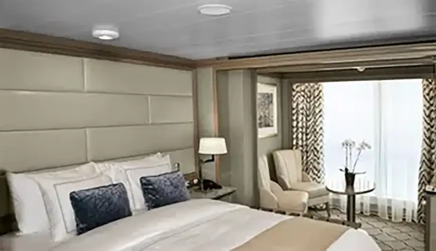 Panorama Suite silversea-silver-moon-panorama-suite.webp